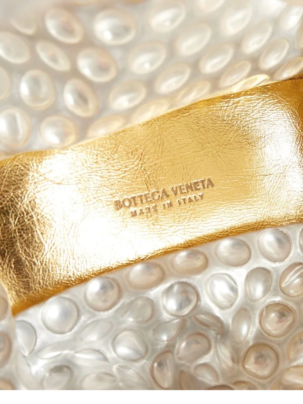 Bottega Veneta Mini Clutch in Gold Bubble - Picture 5 of 7